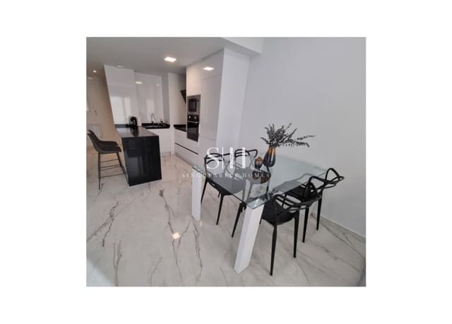 2 makuuhuone Huoneisto myytävänä paikassa Los Altos mukana uima-altaan 
autotalli - 229 000 € (Ref: 9426458)