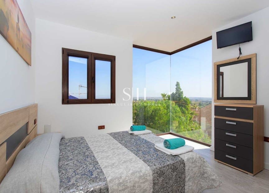 Chalet de 4 habitaciones en La Marquesa en venta con piscina garaje - 650.000 € (Ref: 9444611)