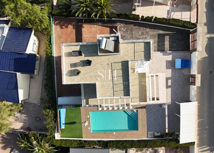 Chalet de 4 habitaciones en La Marquesa en venta con piscina garaje - 650.000 € (Ref: 9444611)