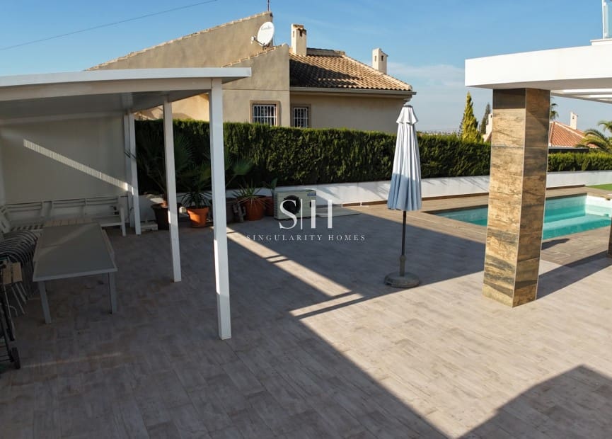 Chalet de 4 habitaciones en La Marquesa en venta con piscina garaje - 650.000 € (Ref: 9444611)