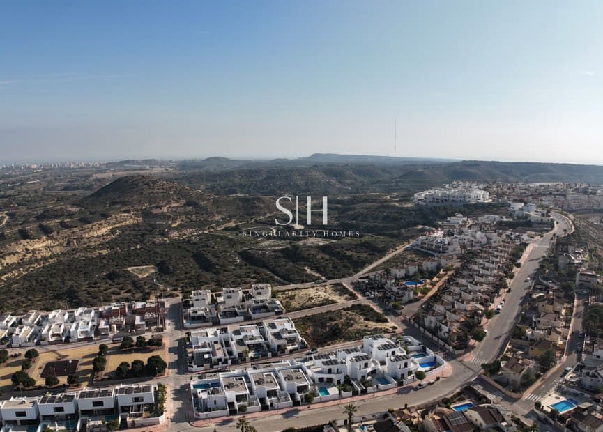 Chalet de 4 habitaciones en La Marquesa en venta con piscina garaje - 650.000 € (Ref: 9444611)