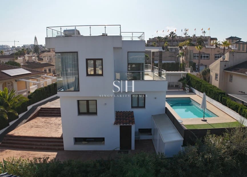 Chalet de 4 habitaciones en La Marquesa en venta con piscina garaje - 650.000 € (Ref: 9444611)