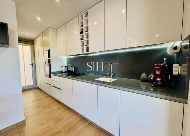 3 soverom Villa til salgs i Villamartin, Orihuela med svømmebasseng - € 448 000 (Ref: 9444817)