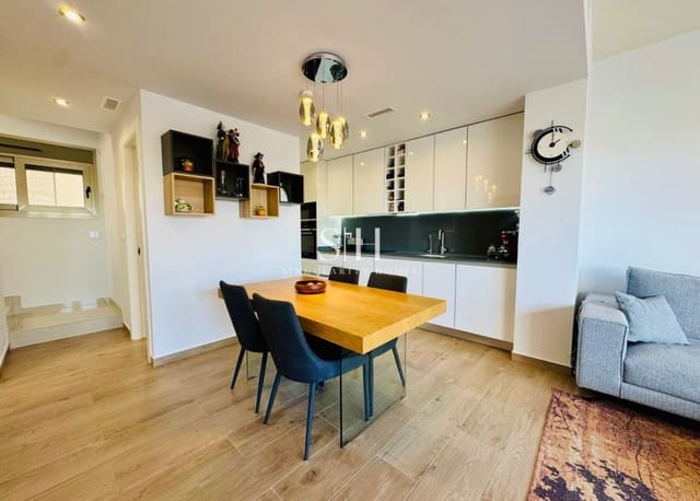 3 soverom Villa til salgs i Villamartin, Orihuela med svømmebasseng - € 448 000 (Ref: 9444817)