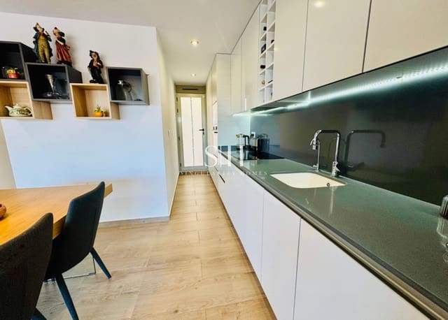 3 soverom Villa til salgs i Villamartin, Orihuela med svømmebasseng - € 448 000 (Ref: 9444817)