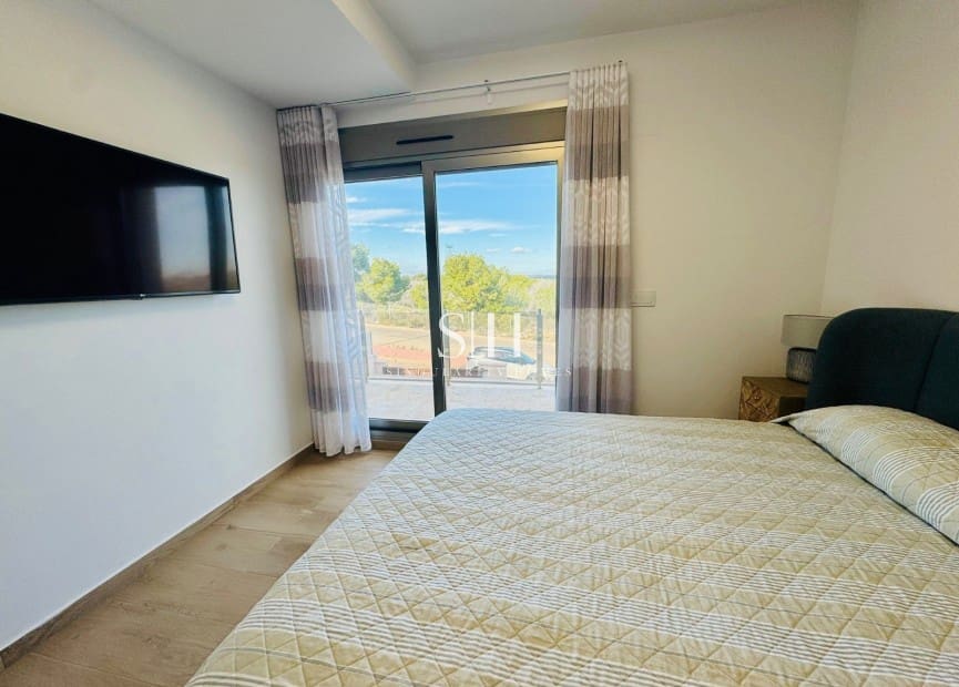 3 sovrum Villa till salu i Villamartin med pool - 448 000 € (Ref: 9444817)