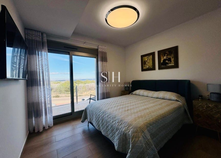 3 sovrum Villa till salu i Villamartin med pool - 448 000 € (Ref: 9444817)