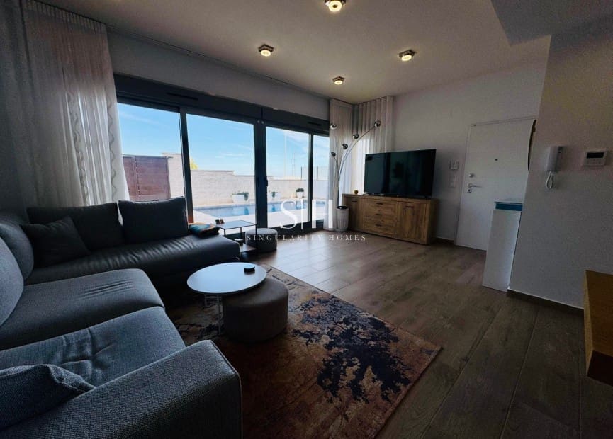 3 sovrum Villa till salu i Villamartin med pool - 448 000 € (Ref: 9444817)