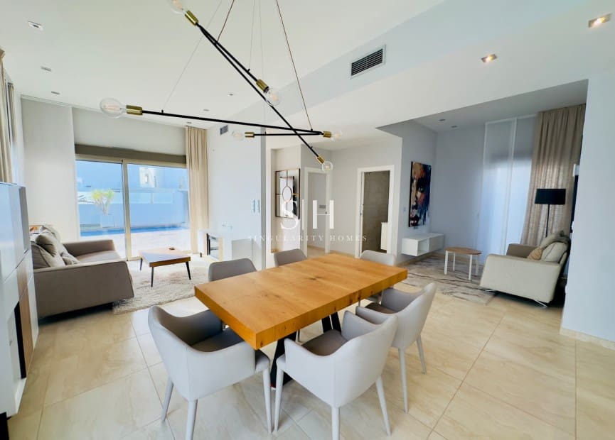 5 makuuhuone Huvila myytävänä paikassa Los Dolses mukana uima-altaan - 635 000 € (Ref: 9449592)