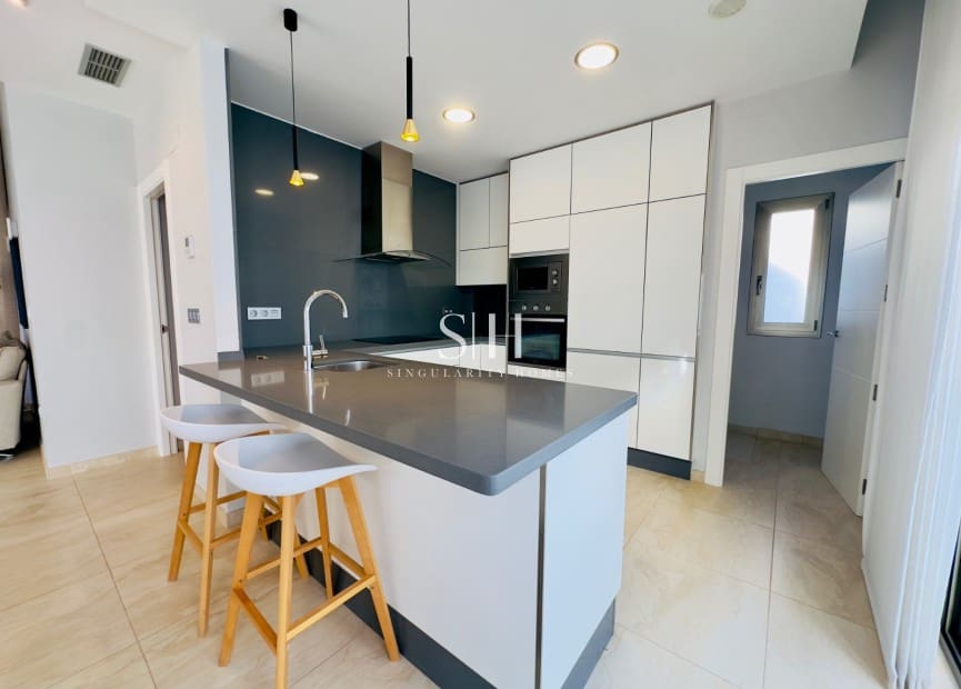 5 makuuhuone Huvila myytävänä paikassa Los Dolses mukana uima-altaan - 635 000 € (Ref: 9449592)