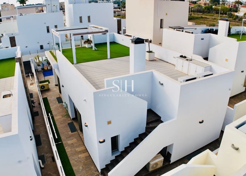 5 makuuhuone Huvila myytävänä paikassa Los Dolses mukana uima-altaan - 635 000 € (Ref: 9449592)