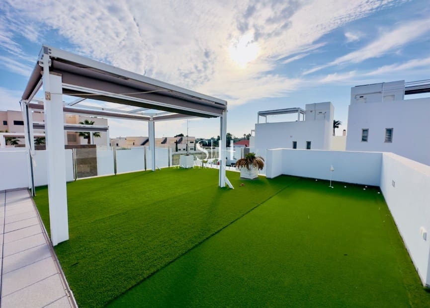 5 makuuhuone Huvila myytävänä paikassa Los Dolses mukana uima-altaan - 635 000 € (Ref: 9449592)