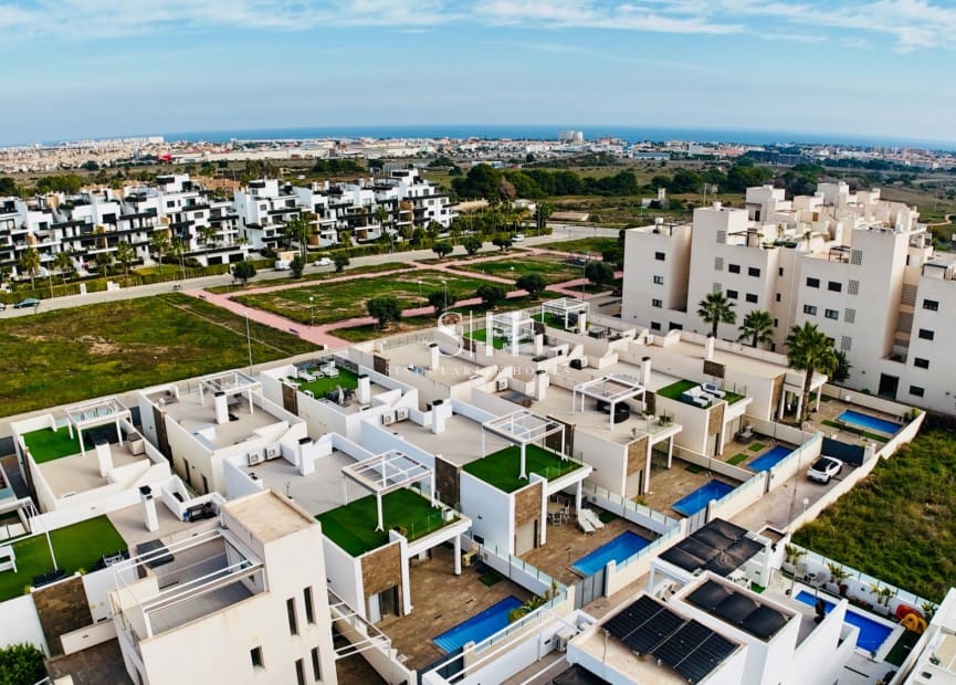 5 makuuhuone Huvila myytävänä paikassa Los Dolses mukana uima-altaan - 635 000 € (Ref: 9449592)