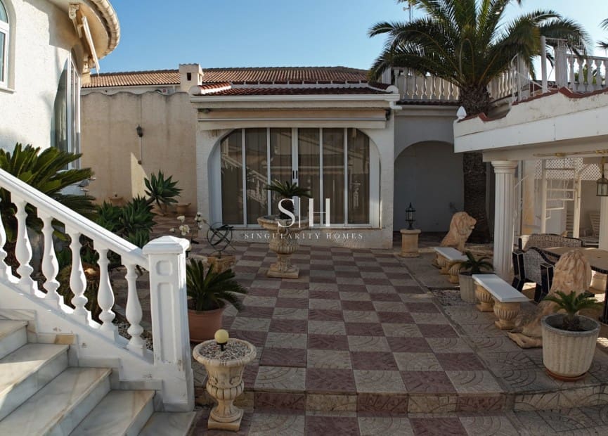 3 camera da letto Villa in vendita in Ciudad Quesada con piscina garage - 660.000 € (Rif: 9449593)