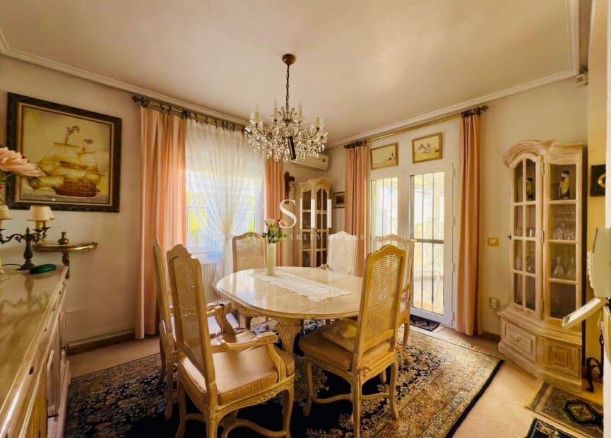 3 camera da letto Villa in vendita in Ciudad Quesada con piscina garage - 660.000 € (Rif: 9449593)