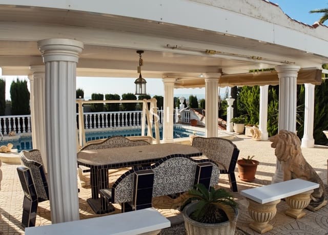 3 camera da letto Villa in vendita in Ciudad Quesada, Rojales con piscina garage - 660.000 € (Rif: 9449593)