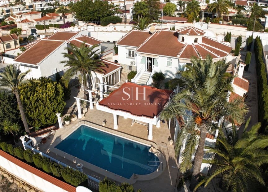 3 camera da letto Villa in vendita in Ciudad Quesada con piscina garage - 660.000 € (Rif: 9449593)