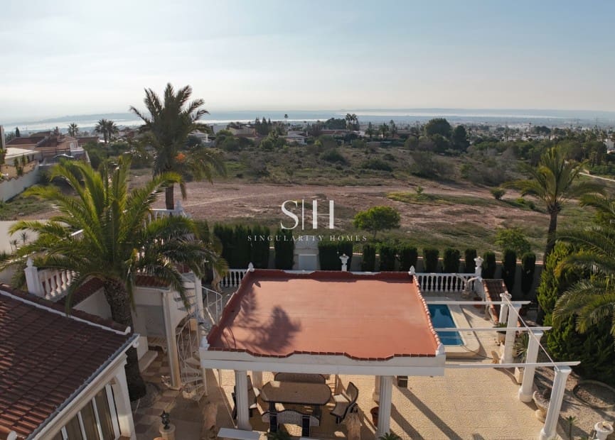 3 camera da letto Villa in vendita in Ciudad Quesada con piscina garage - 660.000 € (Rif: 9449593)