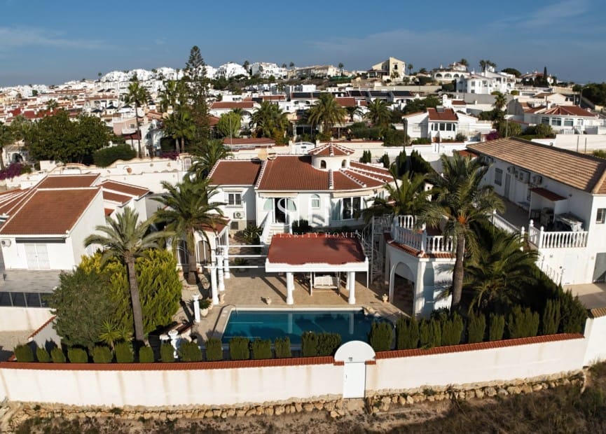 3 camera da letto Villa in vendita in Ciudad Quesada con piscina garage - 660.000 € (Rif: 9449593)