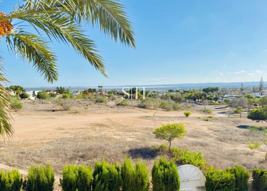 3 camera da letto Villa in vendita in Ciudad Quesada con piscina garage - 660.000 € (Rif: 9449593)