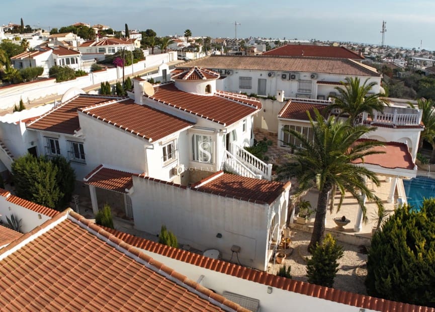 3 camera da letto Villa in vendita in Ciudad Quesada con piscina garage - 660.000 € (Rif: 9449593)