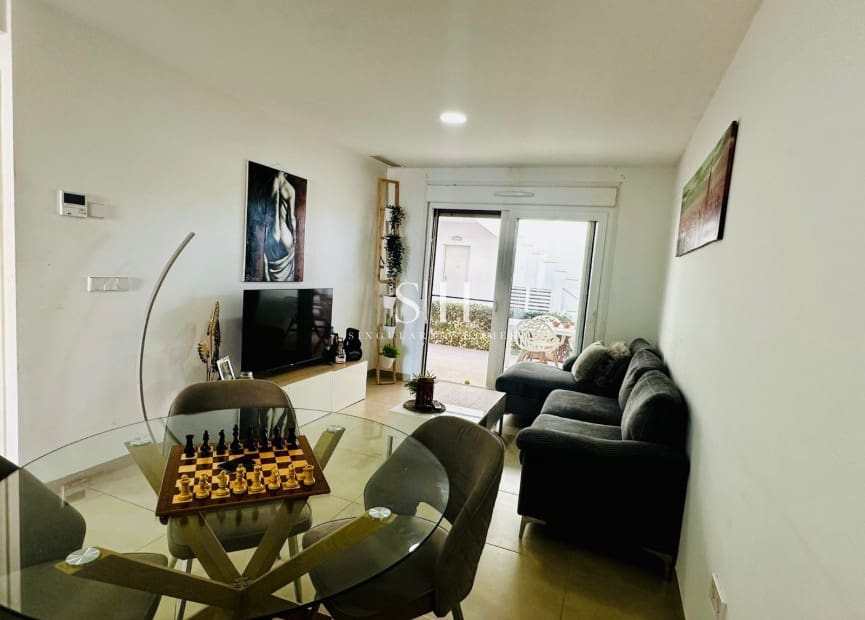 2 quarto Apartamento para venda em Pilar de la Horadada com piscina - 225 000 € (Ref: 9451551)