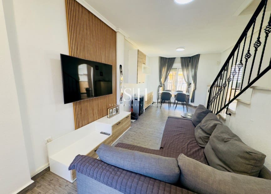 3 bedroom Townhouse for sale in El Raso with pool - € 214,900 (Ref: 9452477)