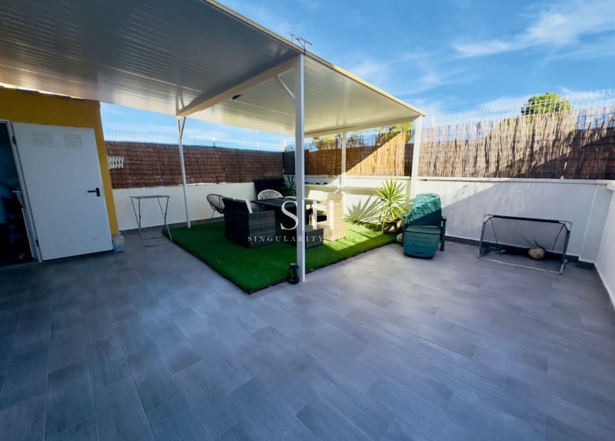 3 bedroom Townhouse for sale in El Raso with pool - € 214,900 (Ref: 9452477)