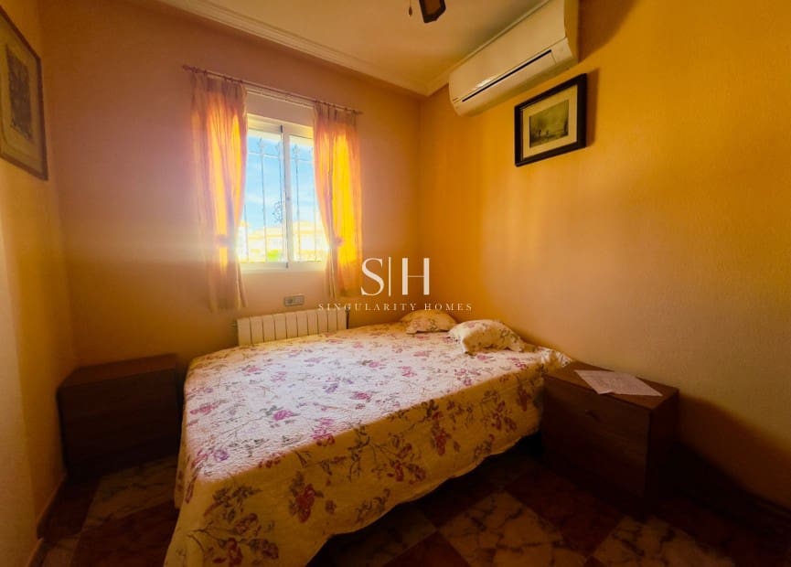 Casa de 2 habitaciones en La Regia en venta con piscina - 219.000 € (Ref: 9459648)