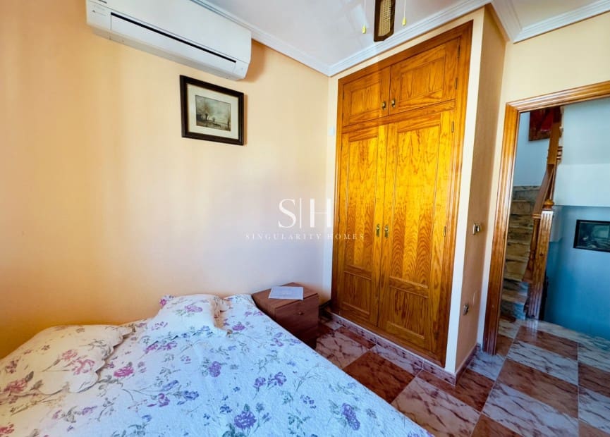 Casa de 2 habitaciones en La Regia en venta con piscina - 219.000 € (Ref: 9459648)