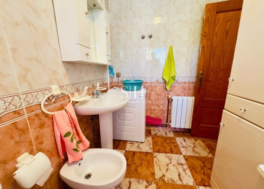 Casa de 2 habitaciones en La Regia en venta con piscina - 219.000 € (Ref: 9459648)