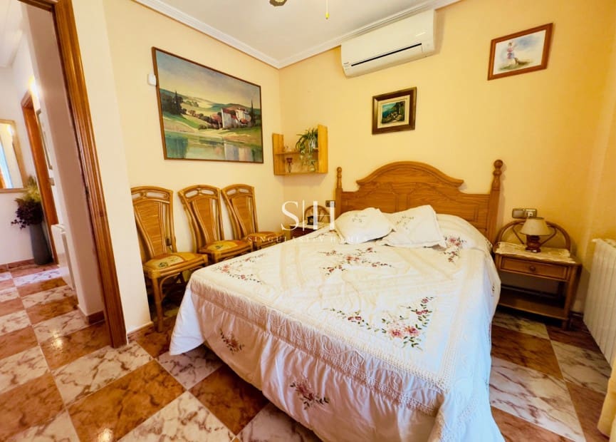 Casa de 2 habitaciones en La Regia en venta con piscina - 219.000 € (Ref: 9459648)