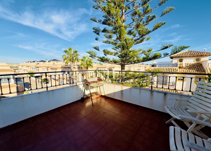 Casa de 2 habitaciones en La Regia en venta con piscina - 219.000 € (Ref: 9459648)