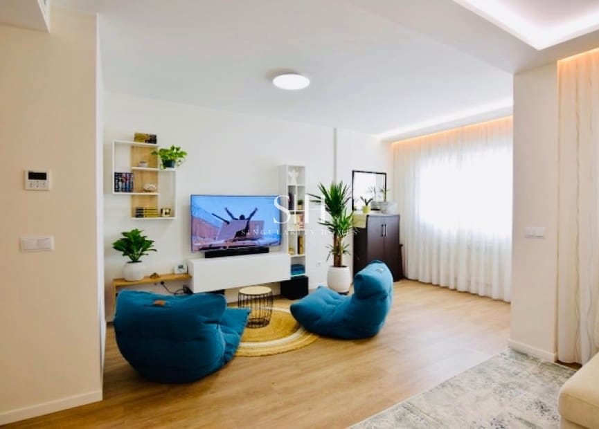 3 soverom Hus til salgs i La Florida med svømmebasseng - € 249 000 (Ref: 9460783)