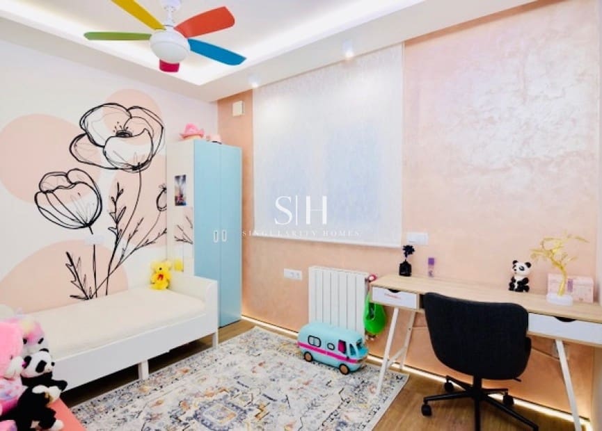 3 soverom Hus til salgs i La Florida med svømmebasseng - € 249 000 (Ref: 9460783)