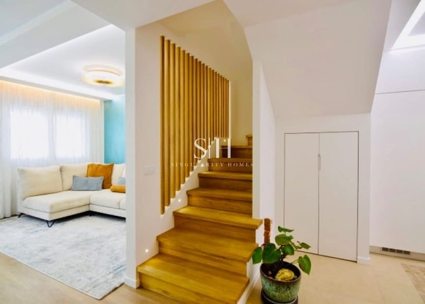 3 soverom Hus til salgs i La Florida med svømmebasseng - € 249 000 (Ref: 9460783)