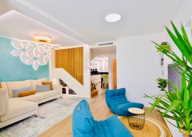 3 soverom Hus til salgs i La Florida, Orihuela med svømmebasseng - € 249 000 (Ref: 9460783)