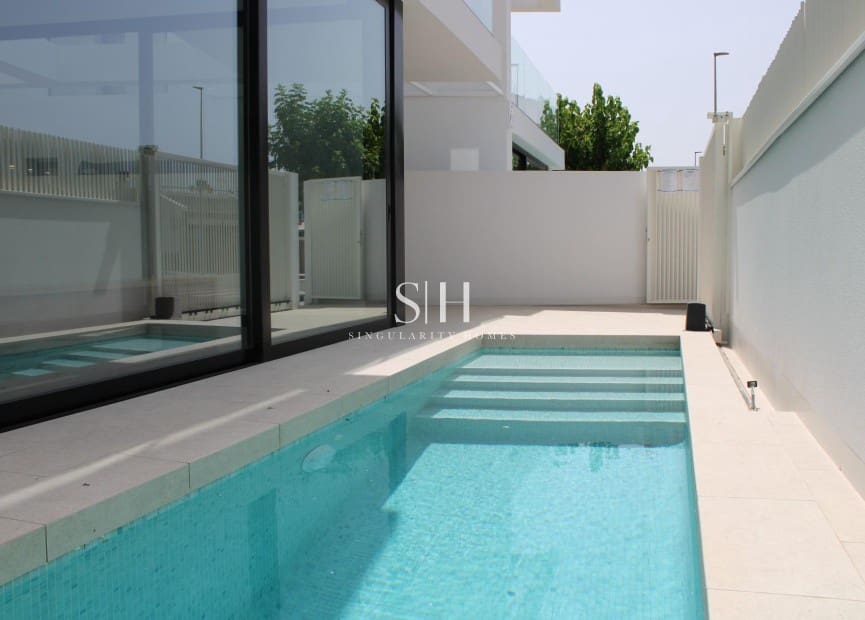 3 soveværelse Villa til salg i Torre de la Horadada med swimmingpool - € 599.900 (Ref: 9470587)