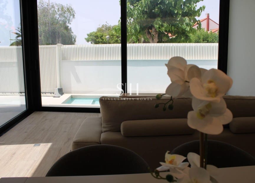 3 soveværelse Villa til salg i Torre de la Horadada med swimmingpool - € 599.900 (Ref: 9470587)