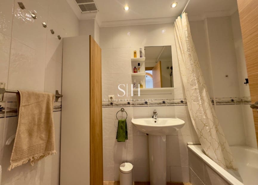 2 bedroom Apartment for sale in La Florida with pool - € 176,260 (Ref: 9471545)