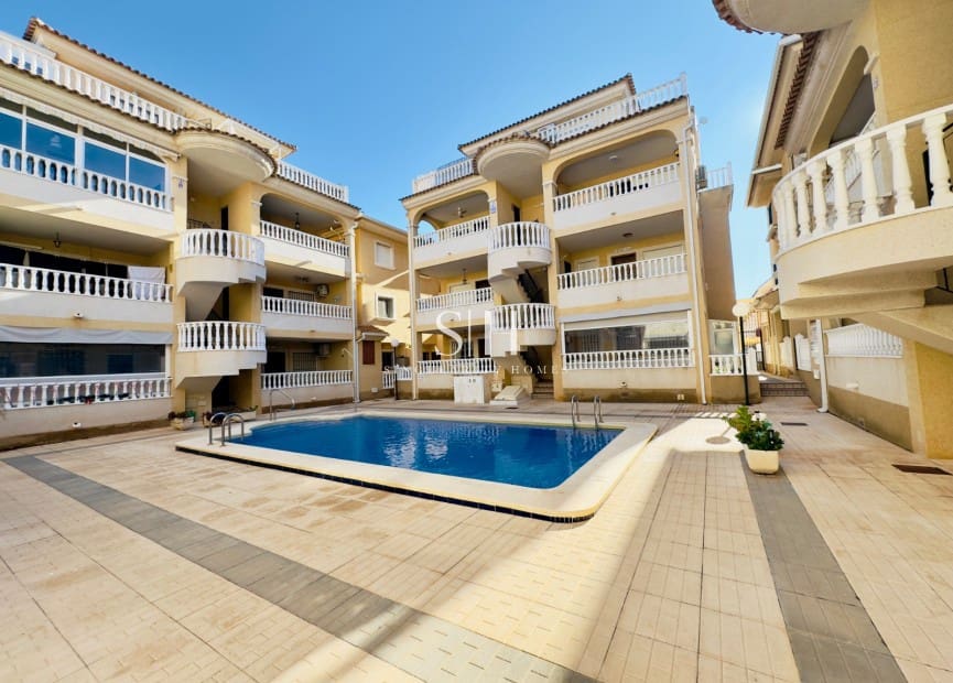 2 bedroom Apartment for sale in La Florida with pool - € 176,260 (Ref: 9471545)