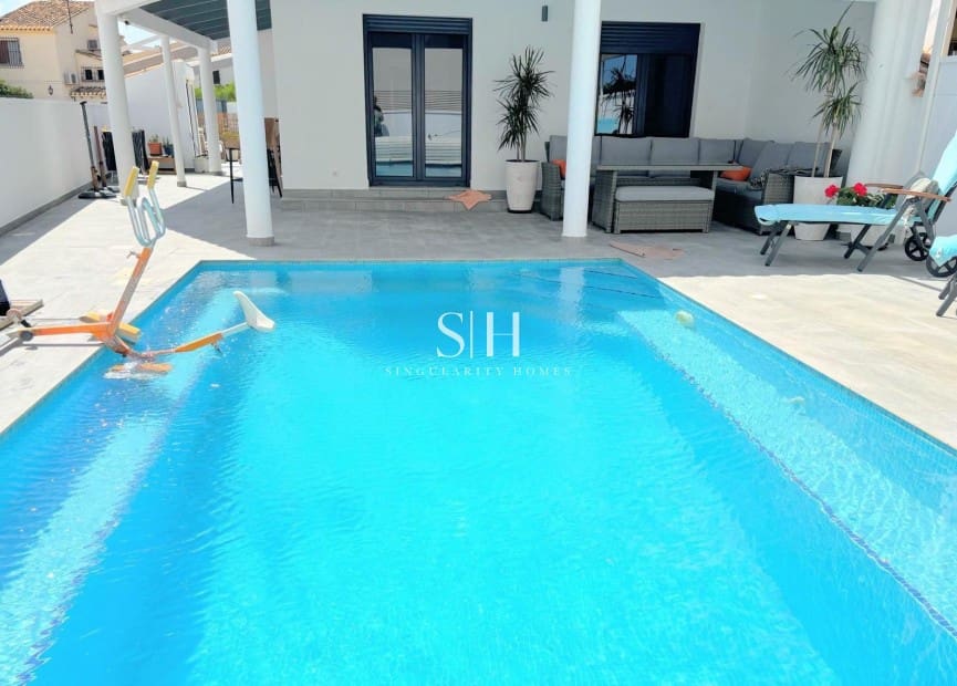 3 bedroom Villa for sale in Orihuela Costa with pool - € 695,000 (Ref: 9480679)