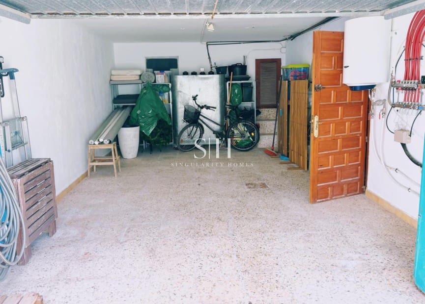 3 bedroom Villa for sale in Orihuela Costa with pool - € 695,000 (Ref: 9480679)