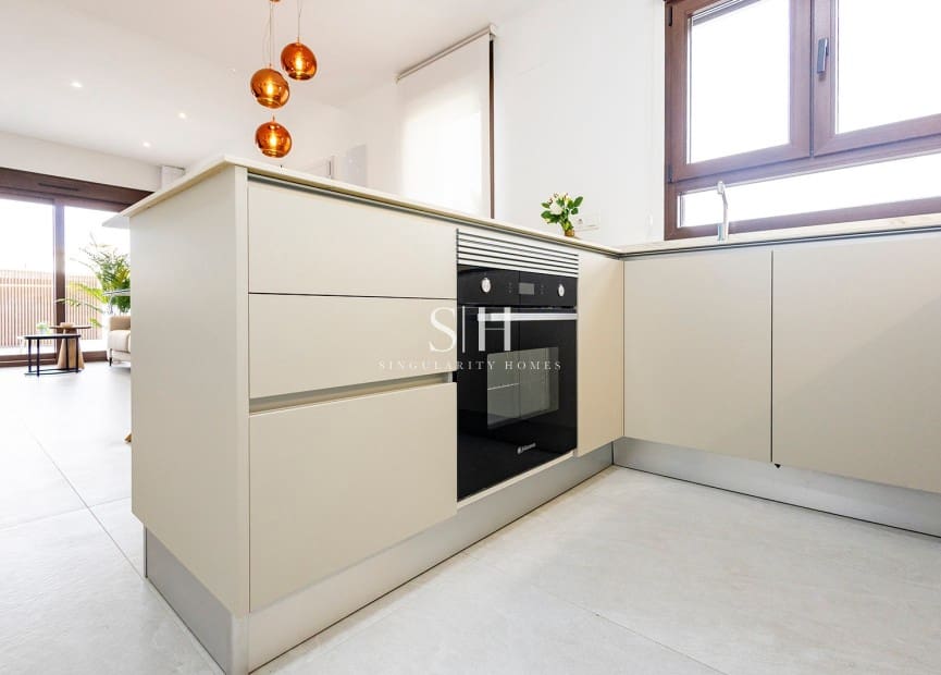 2 slaapkamer Villa te koop in Orihuela Costa met zwembad - € 351.000 (Ref: 9487168)