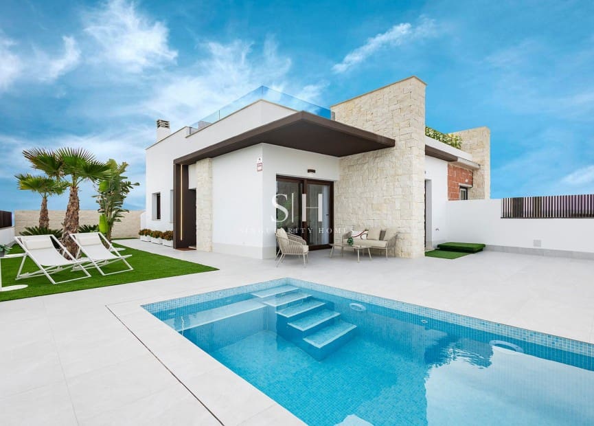 2 slaapkamer Villa te koop in Orihuela Costa met zwembad - € 351.000 (Ref: 9487168)