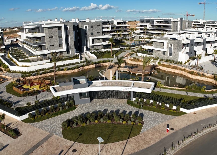 2 Zimmer Apartment zu verkaufen in Torrevieja mit Pool Garage - 349.990 € (Ref: 9487921)