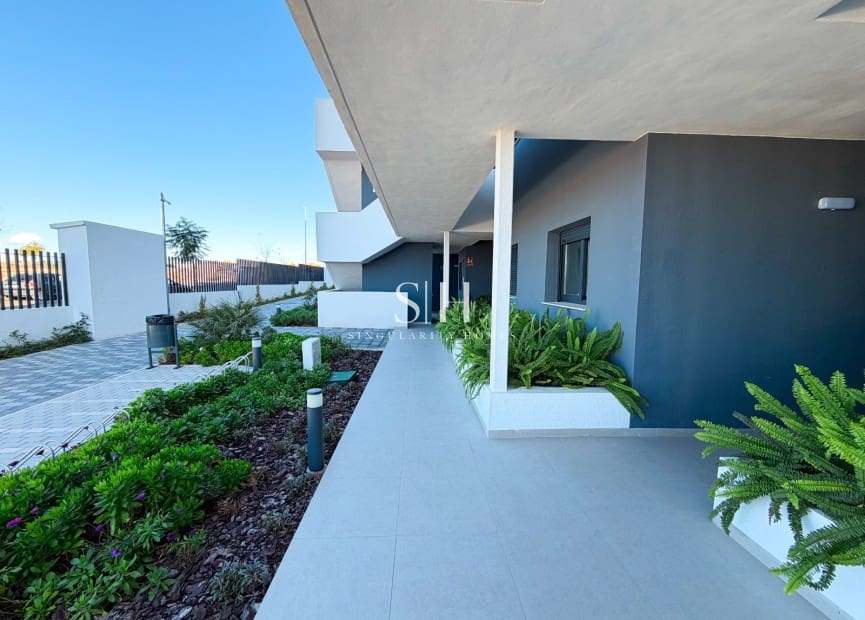 2 Zimmer Apartment zu verkaufen in Torrevieja mit Pool Garage - 349.990 € (Ref: 9487921)