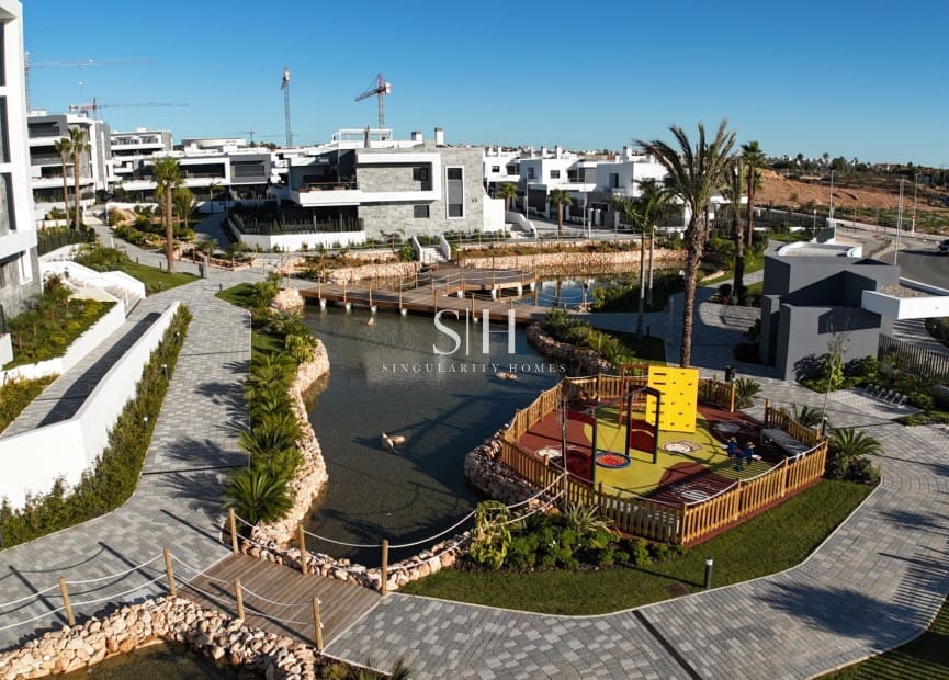 2 Zimmer Apartment zu verkaufen in Torrevieja mit Pool Garage - 349.990 € (Ref: 9487921)