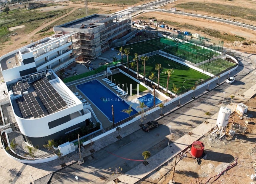 2 Zimmer Apartment zu verkaufen in Torrevieja mit Pool Garage - 349.990 € (Ref: 9487921)