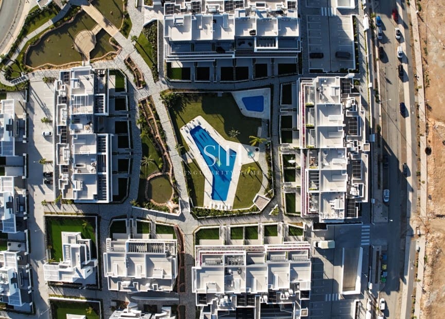 2 Zimmer Apartment zu verkaufen in Torrevieja mit Pool Garage - 349.990 € (Ref: 9487921)